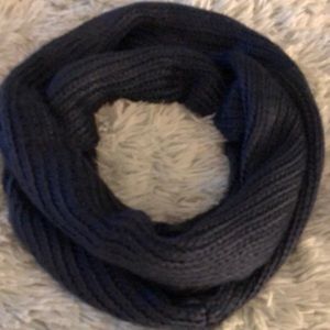 BEAUTIFUL TRENDY SOFT KNIT NAVY BLUE INFINITY SCARF NWT COLDWATER CREEK